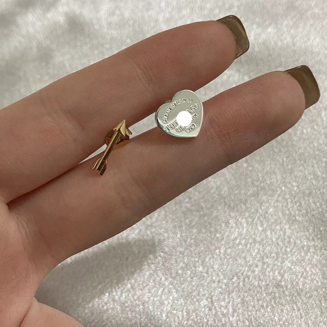 18K Return to Lovestruck Heart Tag & Arrow Earrings