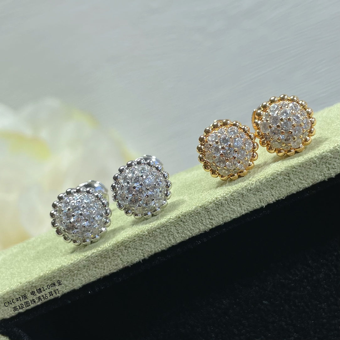 18K Perlée Diamonds Earrings